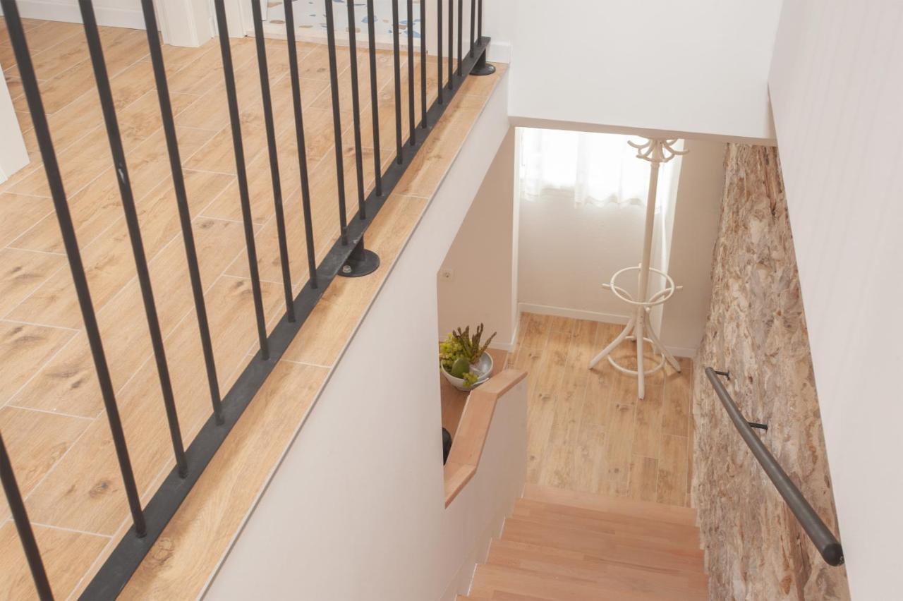 Appartement Sketches Of Milna à Milna  Extérieur photo