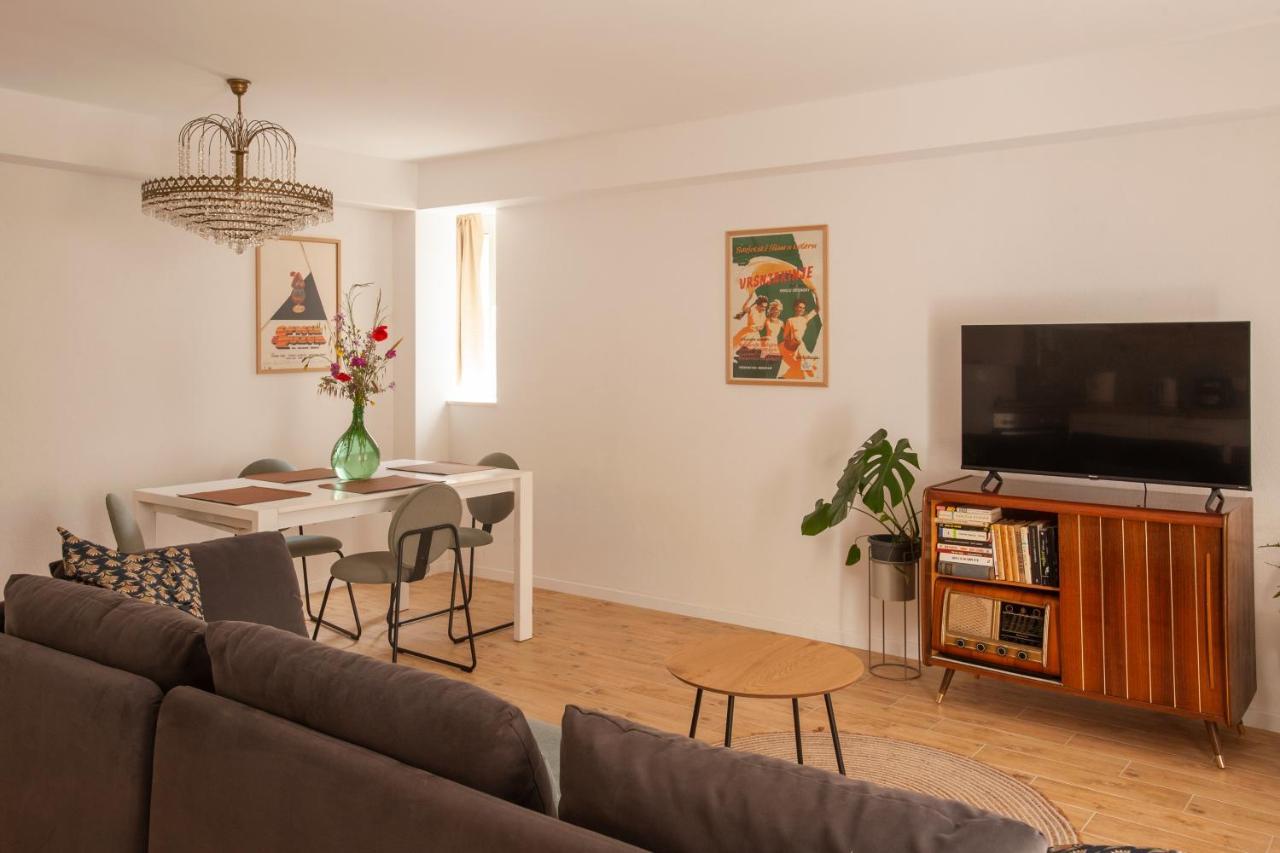 Appartement Sketches Of Milna à Milna  Extérieur photo